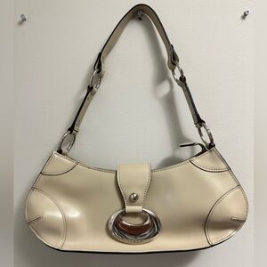Vintage GUESS Cream Leather Shoulder Bag with Silver Accent Y2K